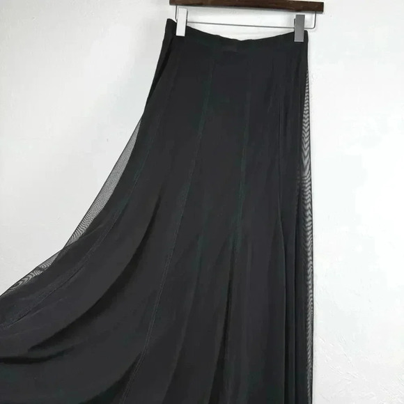 Veronique‎ Young Maxi Skirt Size 8 Black Lined Mesh - Picture 3 of 11